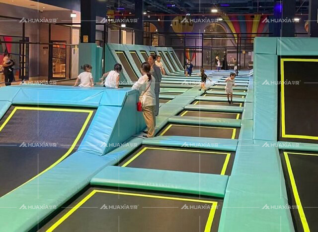 Un parque cubierto de trampolines de 1.000 metros cuadrados de Qatar