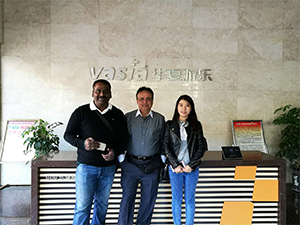 Mohit de la India visitó nuestra fábrica.