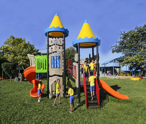 Parque infantil al aire libre en Santo Domingo