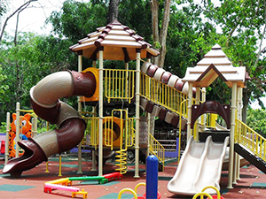 parque infantil al aire libre