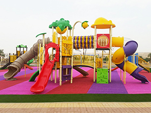 Parque infantil al aire libre en Arabia Saudita