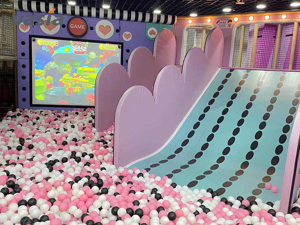  Parque infantil interior M0027