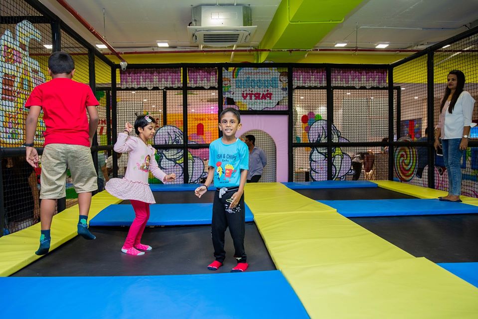 Parque de trampolines para niños personalizado