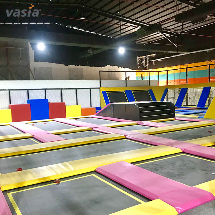 Parque de trampolines de atracciones para niños